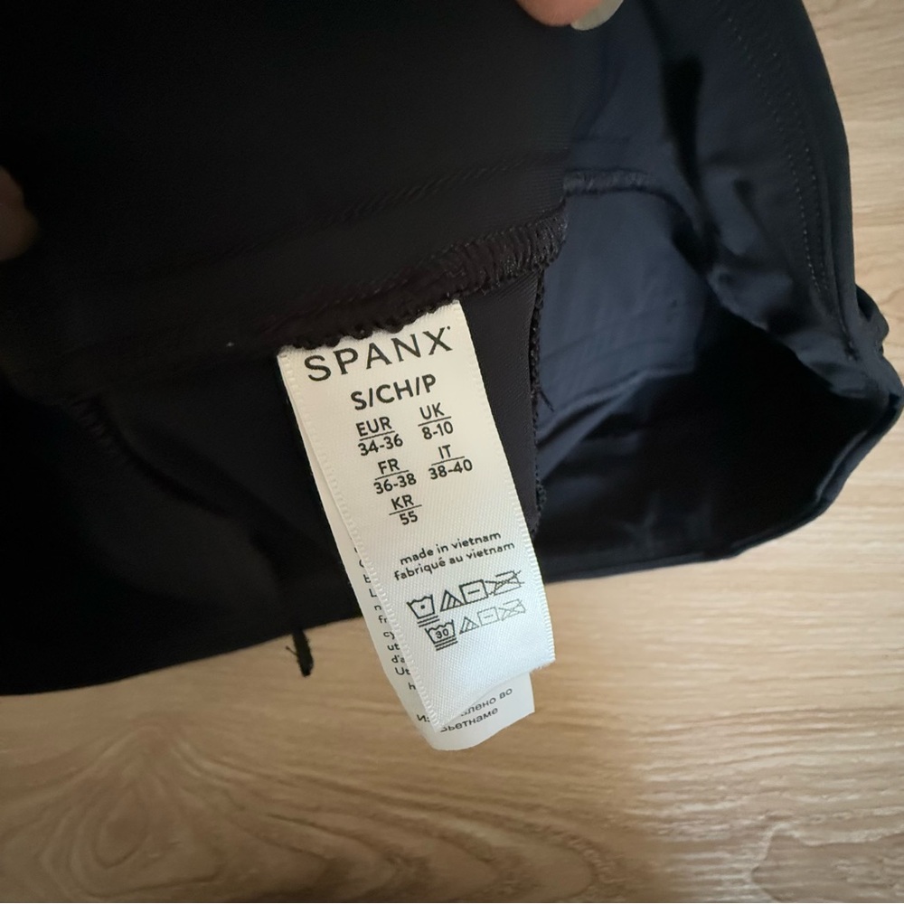 Spanx Small Sunshine Shorts 10” Black Athletic Outdoor Minimal Tennis Pickleball - Picture 5 of 8